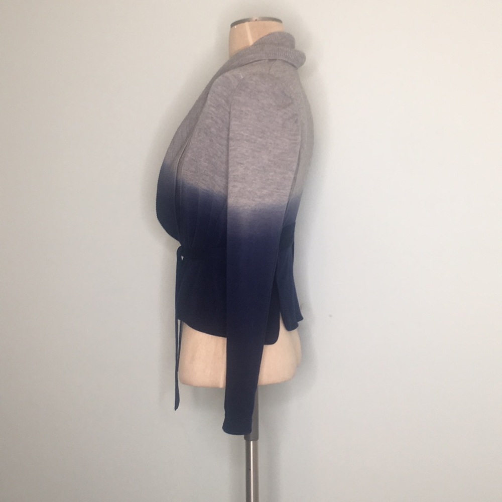Wrap sweater - Picture 2 of 4
